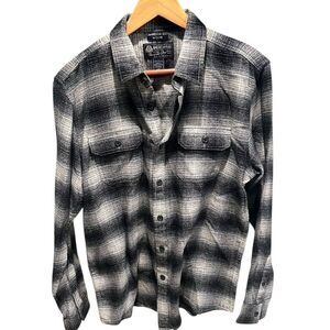 NWT American Rag Black and White Plaid Men's long sleeved button front shirt